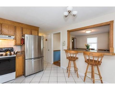 11 Pine Hill Rd, Springfield, MA 01118 photo 5