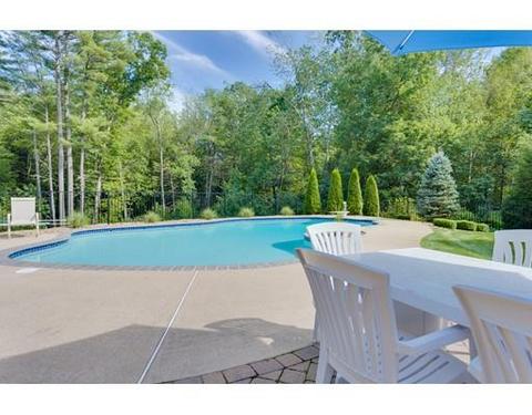 4 Brentwood Rd, Windham, NH 03087 photo 6