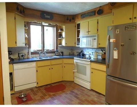 85 Highland St, Ware, MA 01082 photo 11