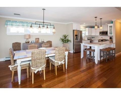 8 S St, Hull, MA 02045 photo 4
