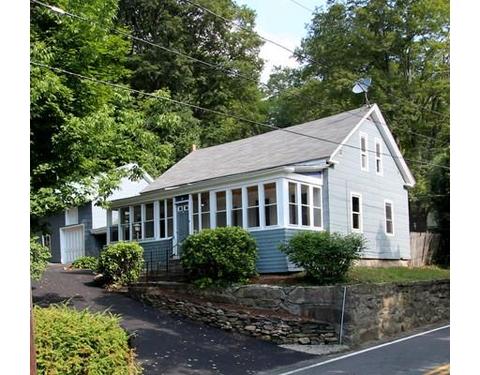 8 North St, Erving, MA 01344 photo 1