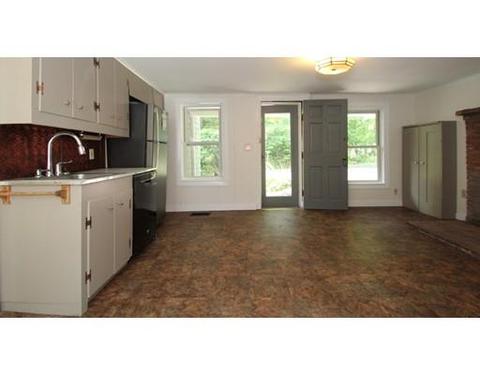 8 North St, Erving, MA 01344 photo 6