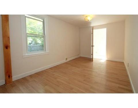 8 North St, Erving, MA 01344 photo 14