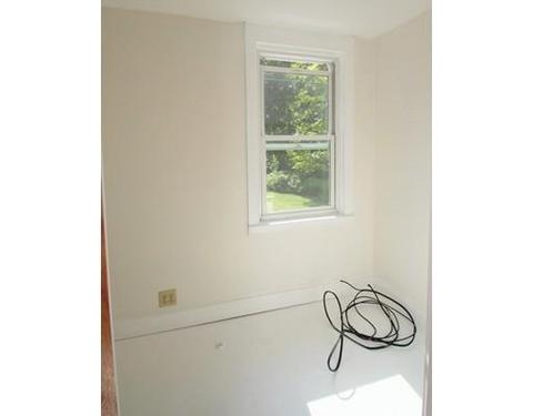 8 North St, Erving, MA 01344 photo 15