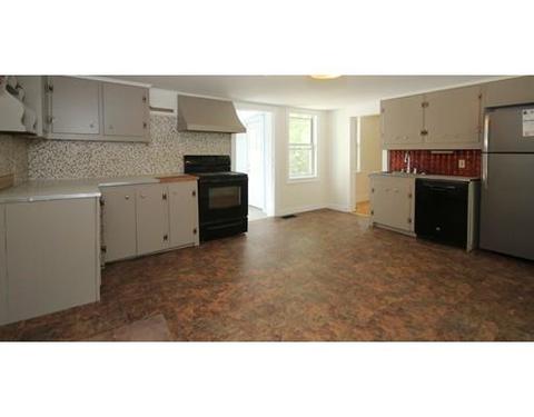8 North St, Erving, MA 01344 photo 5
