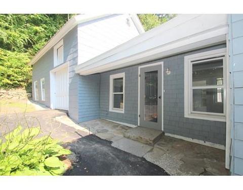 8 North St, Erving, MA 01344 photo 3