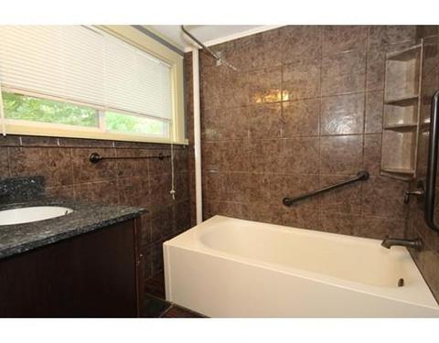 8 North St, Erving, MA 01344 photo 18