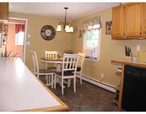 43 Roberta Rd, Blackstone, MA 01504 photo 6