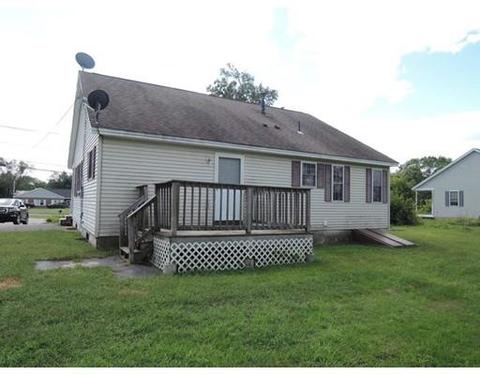 399 E River St, Orange, MA 01364 photo 4