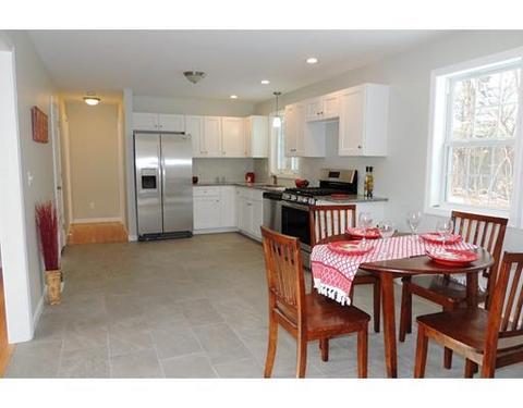 1546 Bay St, Springfield, MA 01109 photo 2