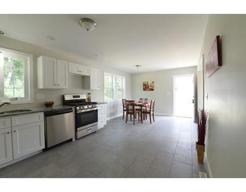 1546 Bay St, Springfield, MA 01109 photo 5