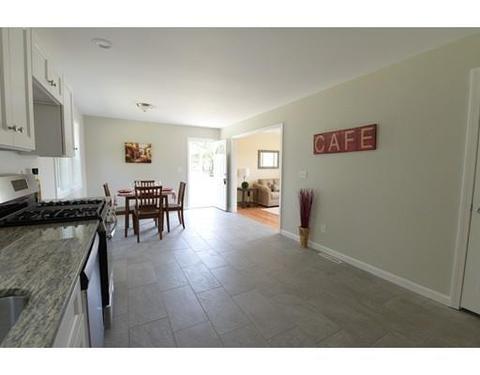 1546 Bay St, Springfield, MA 01109 photo 7