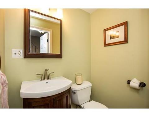 44 Ledgewood Dr, Danvers, MA 01923 photo 16