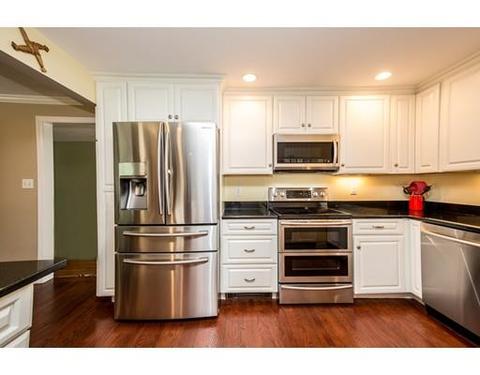 44 Ledgewood Dr, Danvers, MA 01923 photo 11