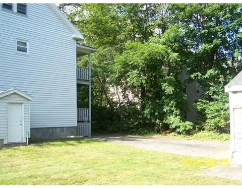 33 Joyce St, Webster, MA 01570 photo 4