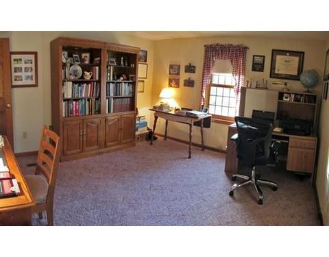 28 Wachusett Dr, Sutton, MA 01590 photo 12