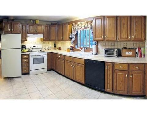 28 Wachusett Dr, Sutton, MA 01590 photo 10