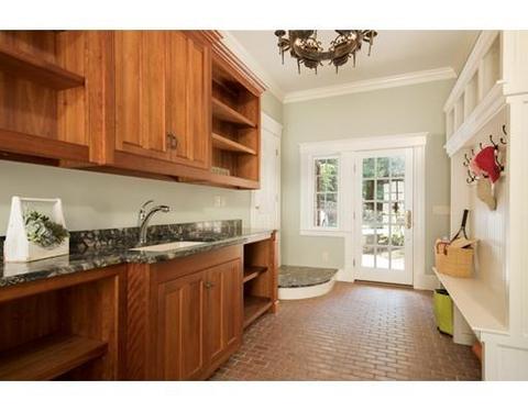 28 Canterbury St, Hingham, MA 02043 photo 11