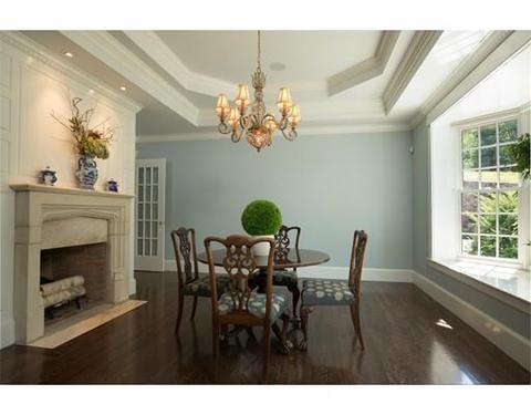 28 Canterbury St, Hingham, MA 02043 photo 4