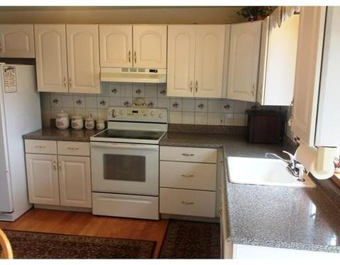 2 Highland Ave, Chicopee, MA 01013 photo 6