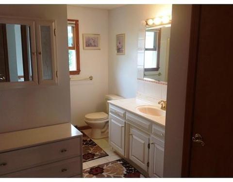 2 Highland Ave, Chicopee, MA 01013 photo 8
