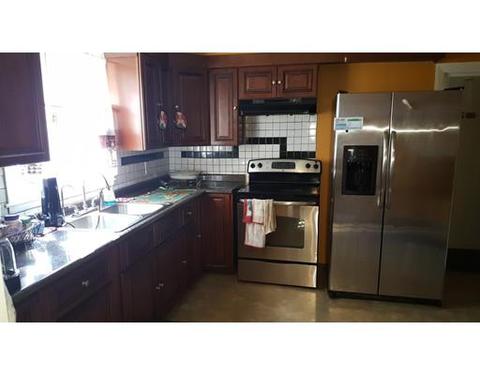 14 Thayer St, Worcester, MA 01603 photo 2