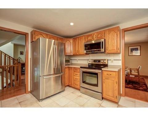 3 Stearns Rd, Upton, MA 01568 photo 8