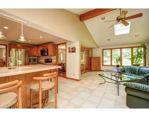 3 Stearns Rd, Upton, MA 01568 photo 6