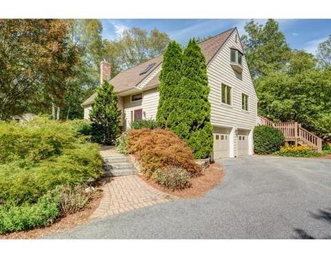 3 Stearns Rd, Upton, MA 01568 photo 2