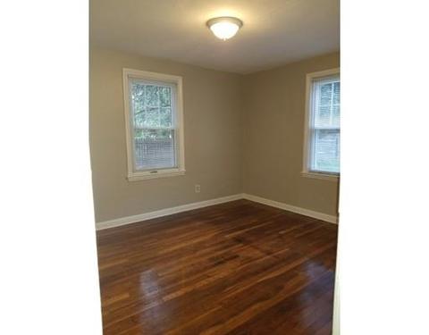 185 Draper St, Springfield, MA 01108 photo 9
