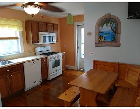 44 Endicott Rd, Stoneham, MA 02180 photo 5