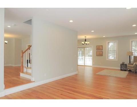 77 Alwin, Springfield, MA 01128 photo 6
