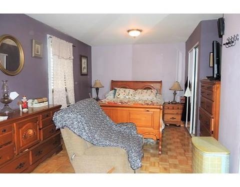 22 Queen St, Springfield, MA 01109 photo 9