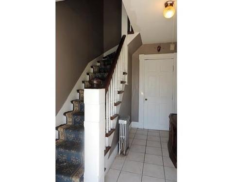 22 Queen St, Springfield, MA 01109 photo 12