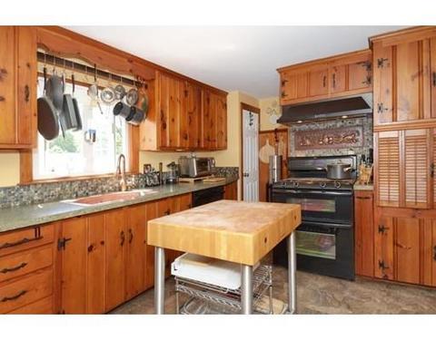 204 Maple St, Danvers, MA 01923 photo 25
