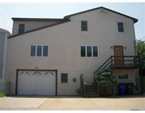 181 Beattie St, Fall River, MA 02723 photo 1
