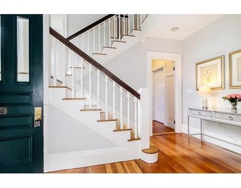 32 Dover Rd, Wellesley, MA 02482 photo 2
