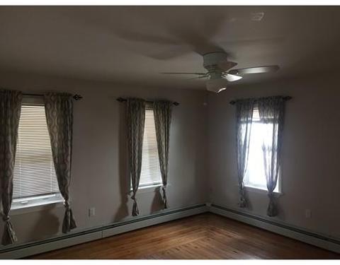 829 River St, Woonsocket, RI 02895 photo 3