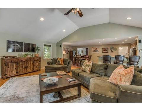 140 Spring St, Stoneham, MA 02180 photo 17