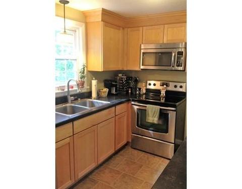 183 Westbrook Dr, Springfield, MA 01129 photo 5
