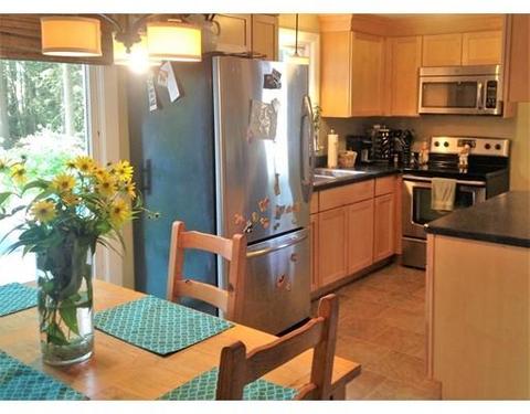 183 Westbrook Dr, Springfield, MA 01129 photo 6