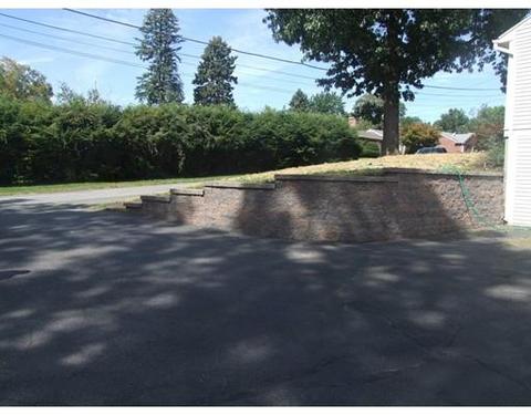17 Chalmers, Springfield, MA 01118 photo 4