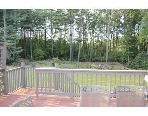 18 Pine Hill Rd, Easthampton, MA 01027 photo 4