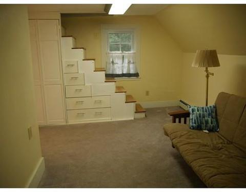 36 Elm St, Georgetown, MA 01833 photo 17