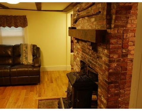 36 Elm St, Georgetown, MA 01833 photo 8
