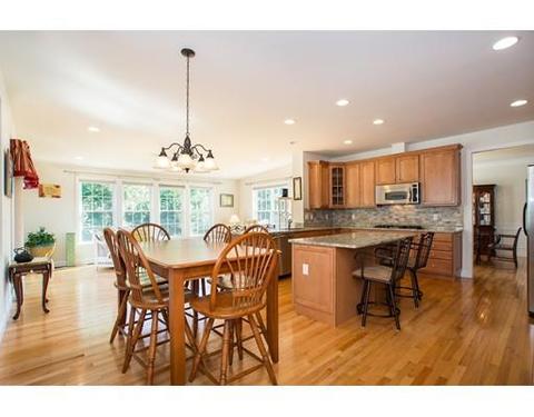 17 Howarth Dr, Upton, MA 01568 photo 10