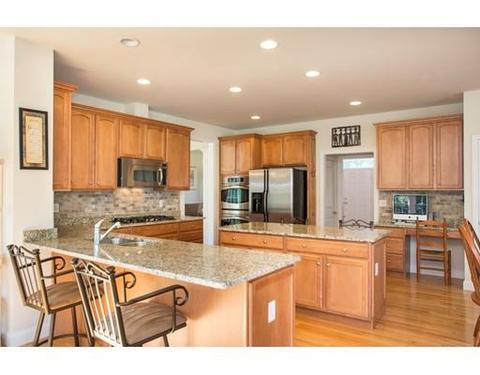 17 Howarth Dr, Upton, MA 01568 photo 8