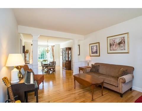 17 Howarth Dr, Upton, MA 01568 photo 3