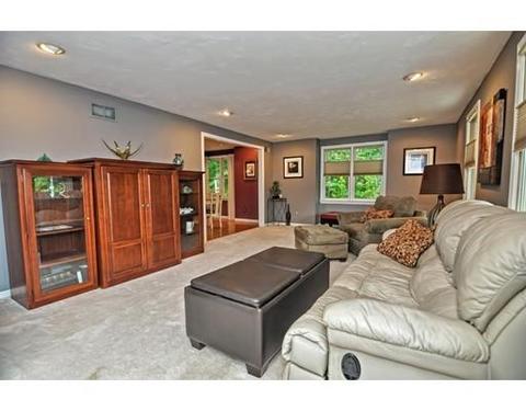 175 Overlook Dr E, Raynham, MA 02767 photo 8
