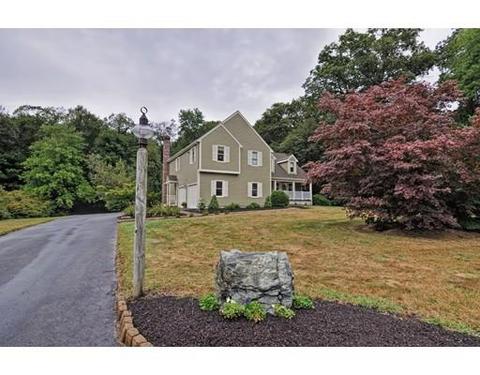 175 Overlook Dr E, Raynham, MA 02767 photo 2